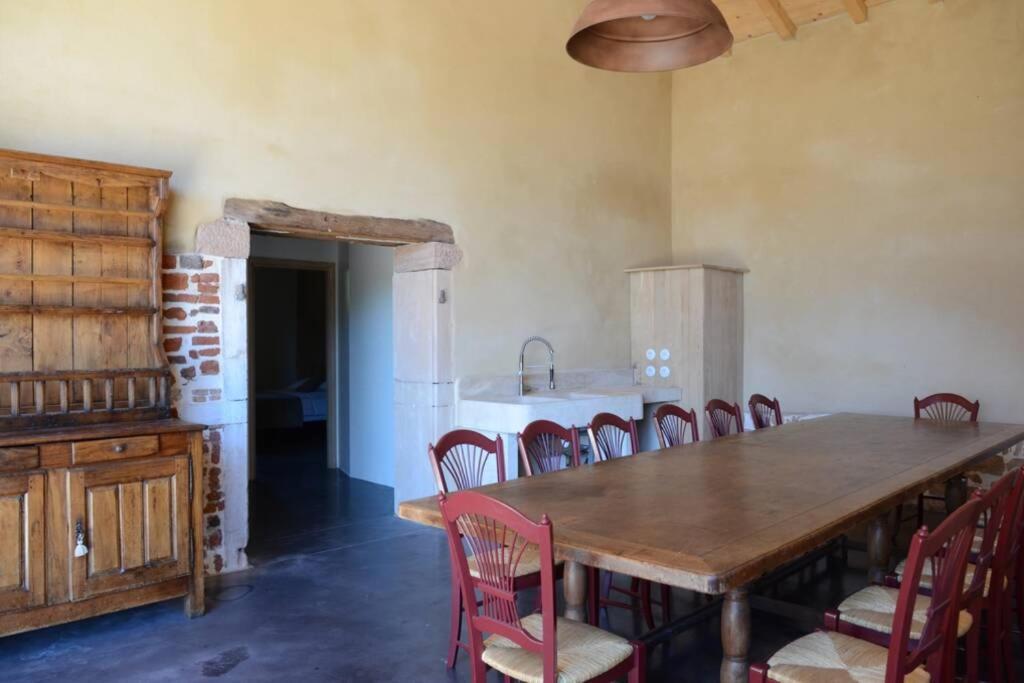 Ancien Haras Refait A Neuf A 3 Km De Vonnasヴィラ エクステリア 写真