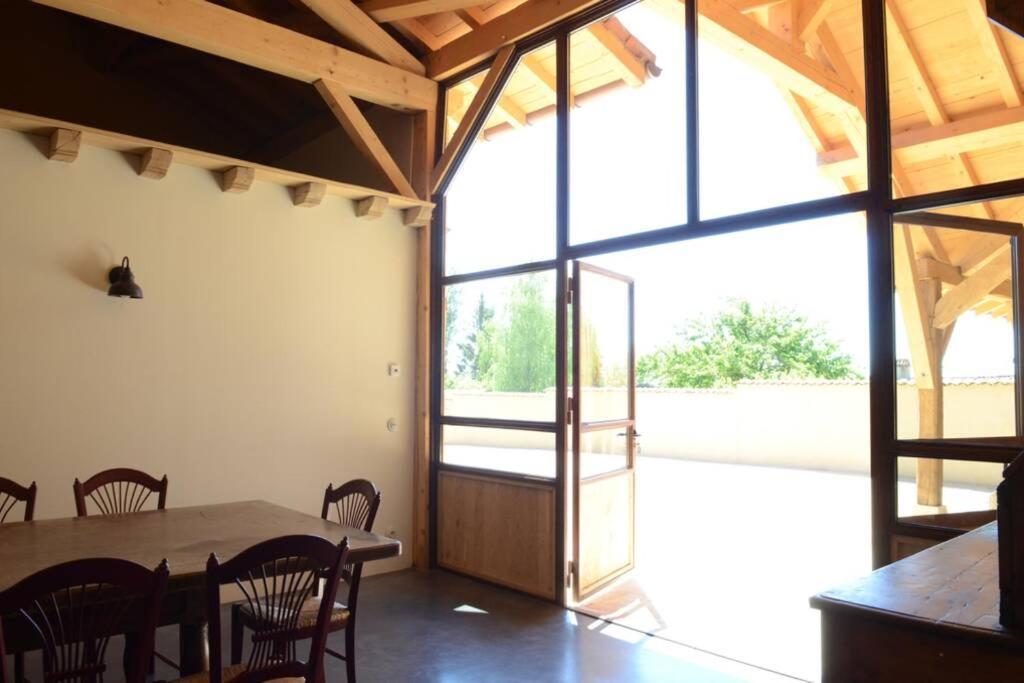 Ancien Haras Refait A Neuf A 3 Km De Vonnasヴィラ エクステリア 写真
